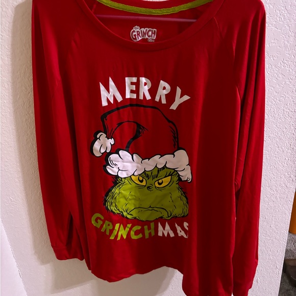 Christmas Pjs only a couple of times. Smoke free and pet free house. - Picture 6 of 7